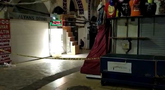 Fatih’te bir kişi 8 kişilik kefen hazırladı, polis ekiplerini alarma geçirdi