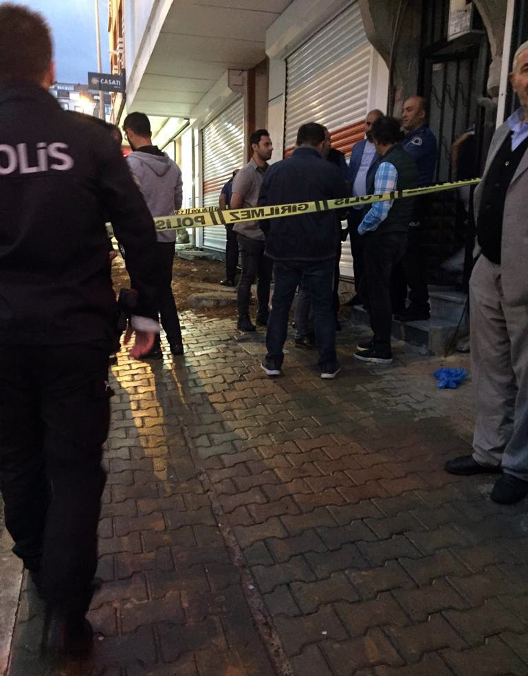 Arnavutköy’de bir evde dehşet: 4 ölü