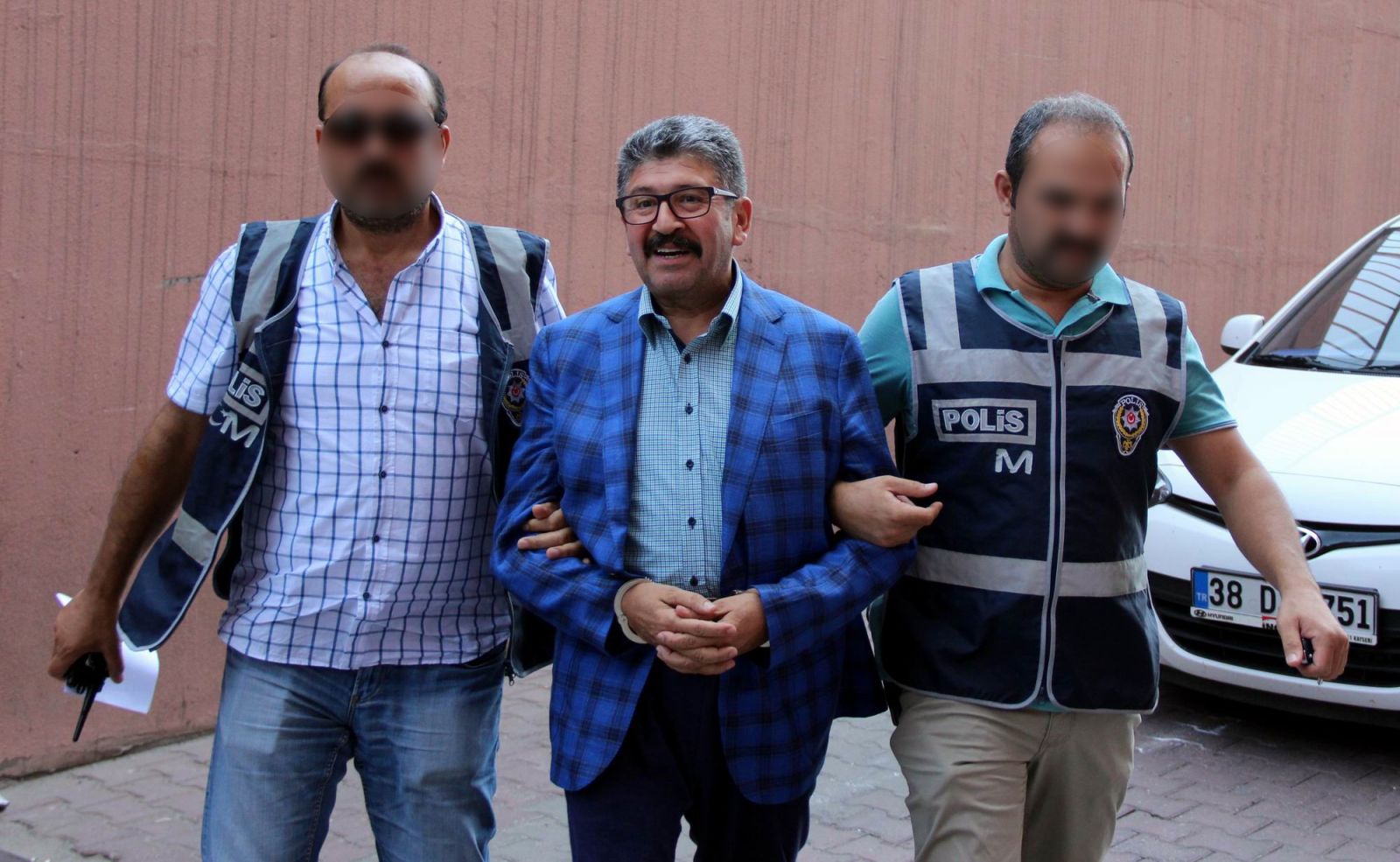 Hacı Boydak FETÖ operasyonu kapsamında gözaltına alındı