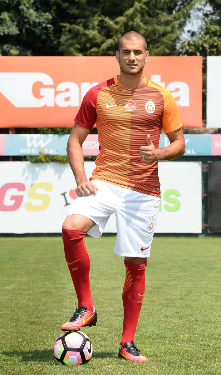 Eren Derdiyok G.Saray'a imzaladı!