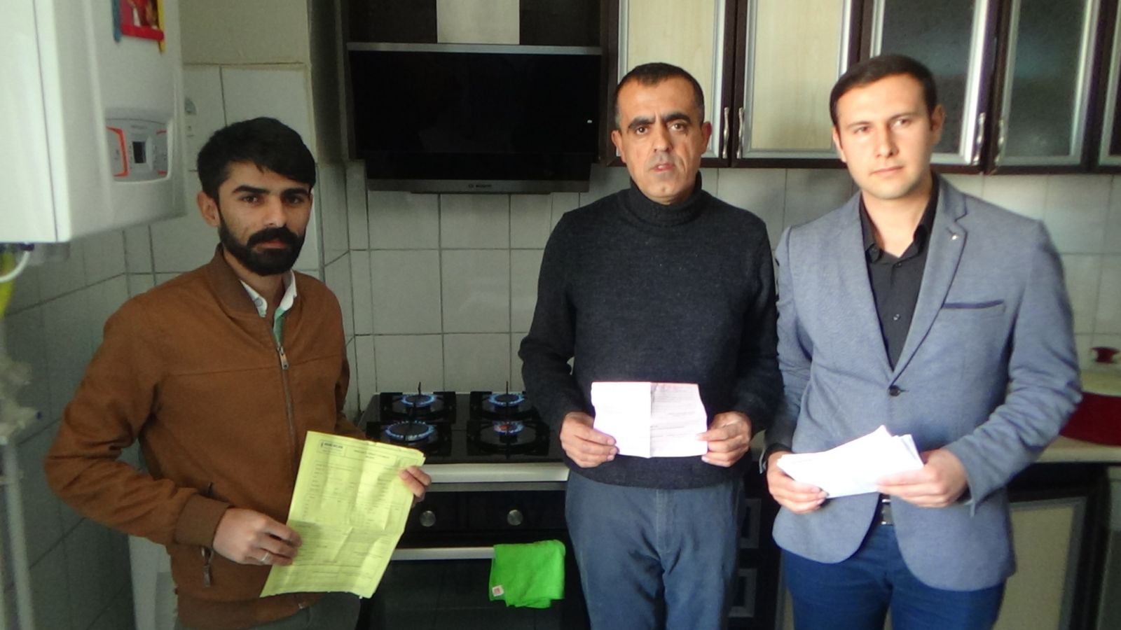 Hakkari’de doğalgaz ateşinde ilk çay demlendi