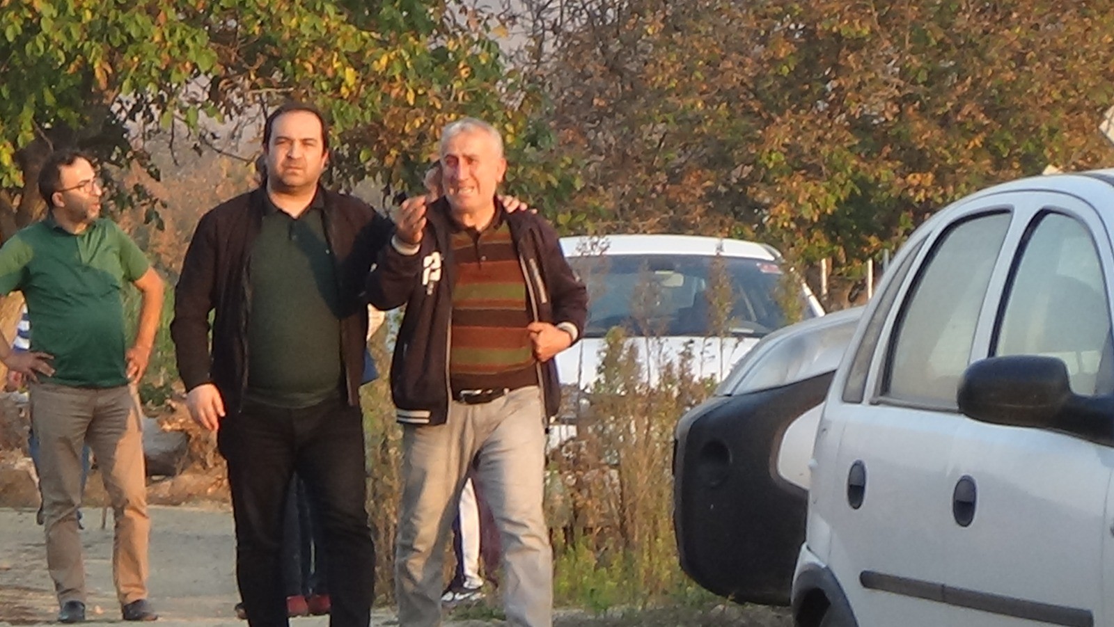 Bir babanın yıkıldığı an...Derede bulunan ceset 27 yaşındaki kayıp gence ait çıktı