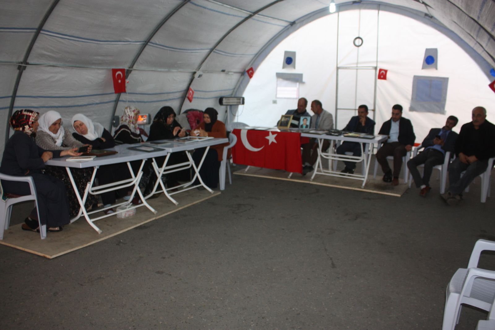 HDP önündeki ailelerin feryadı dizilere taşındı