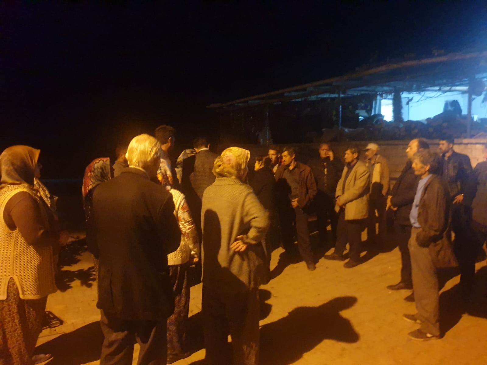 Manisa'da karbonmonoksit zehirlenmesi: 3 ölü