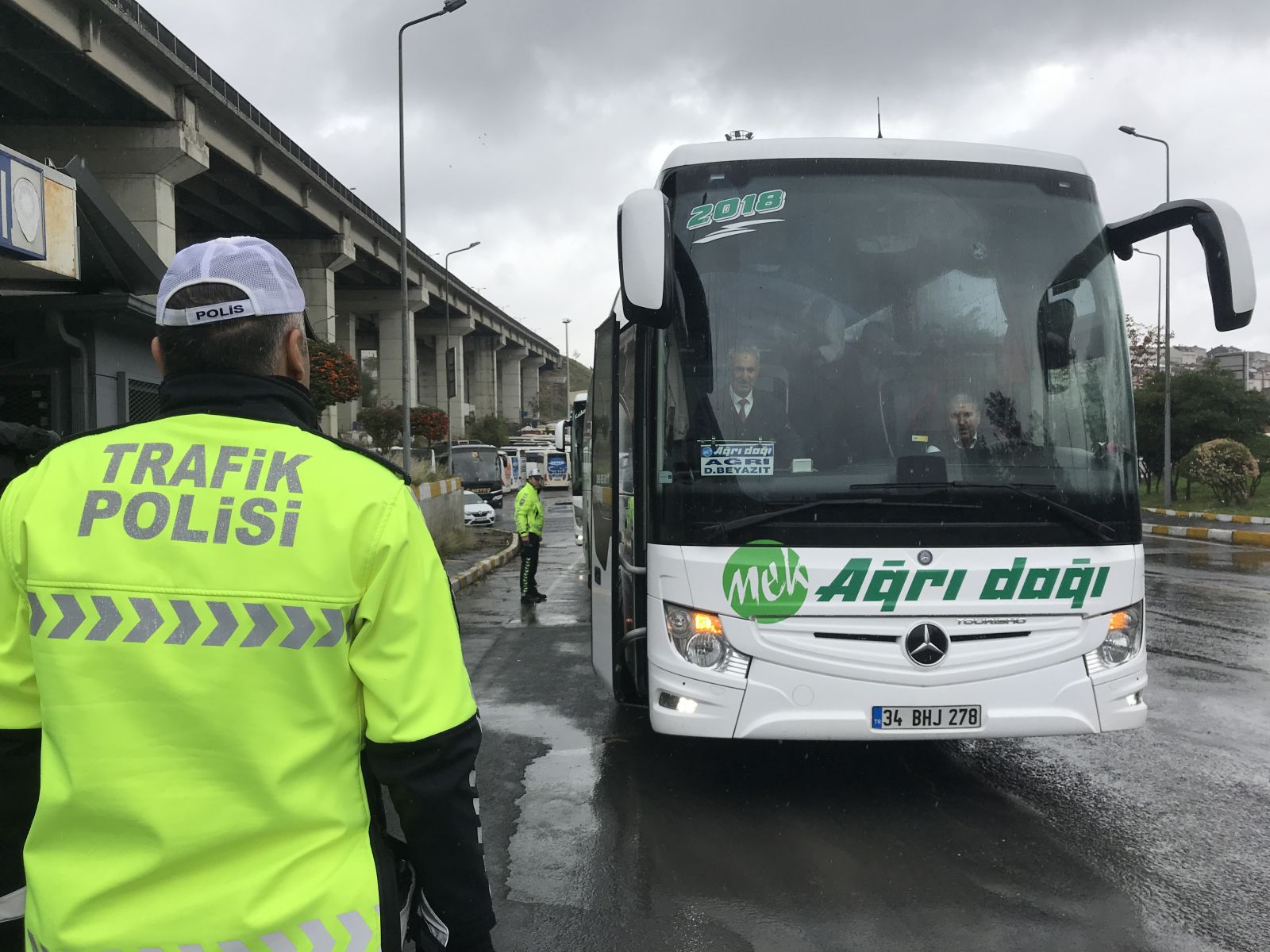 15 Temmuz Demokrasi Otogarı’nda kış lastiği denetimi