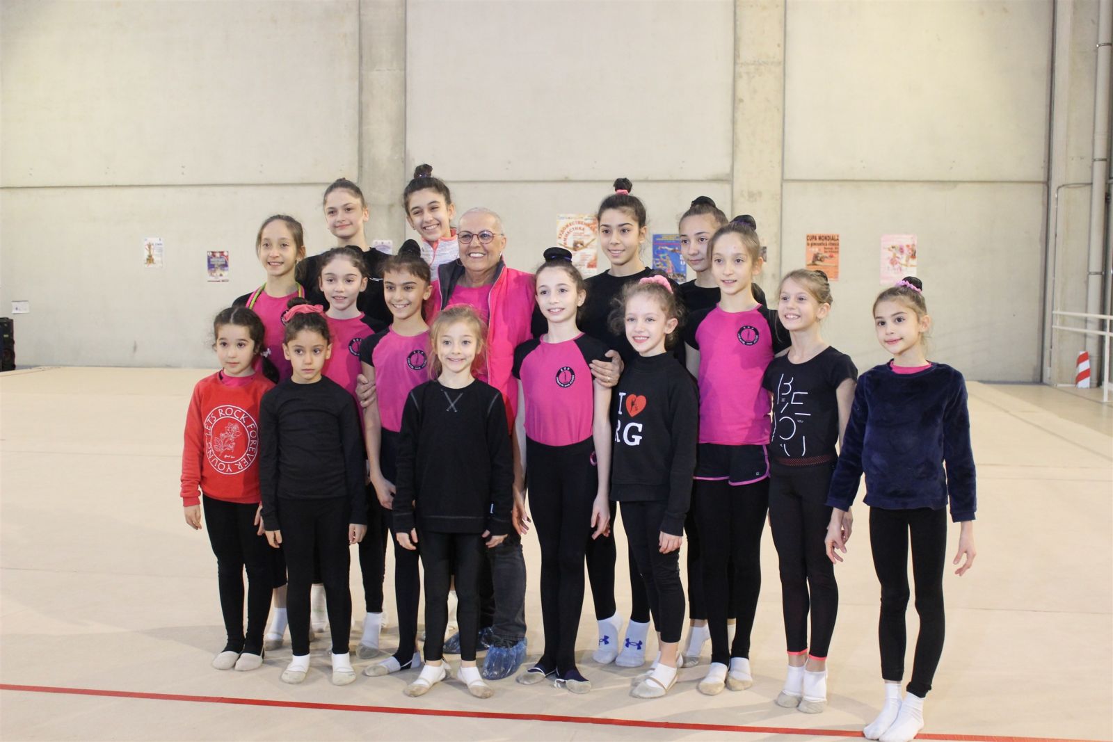 Kansere neşesiyle meydan okudu: 'Hiç taşlı yüzüğüm olmamıştı'