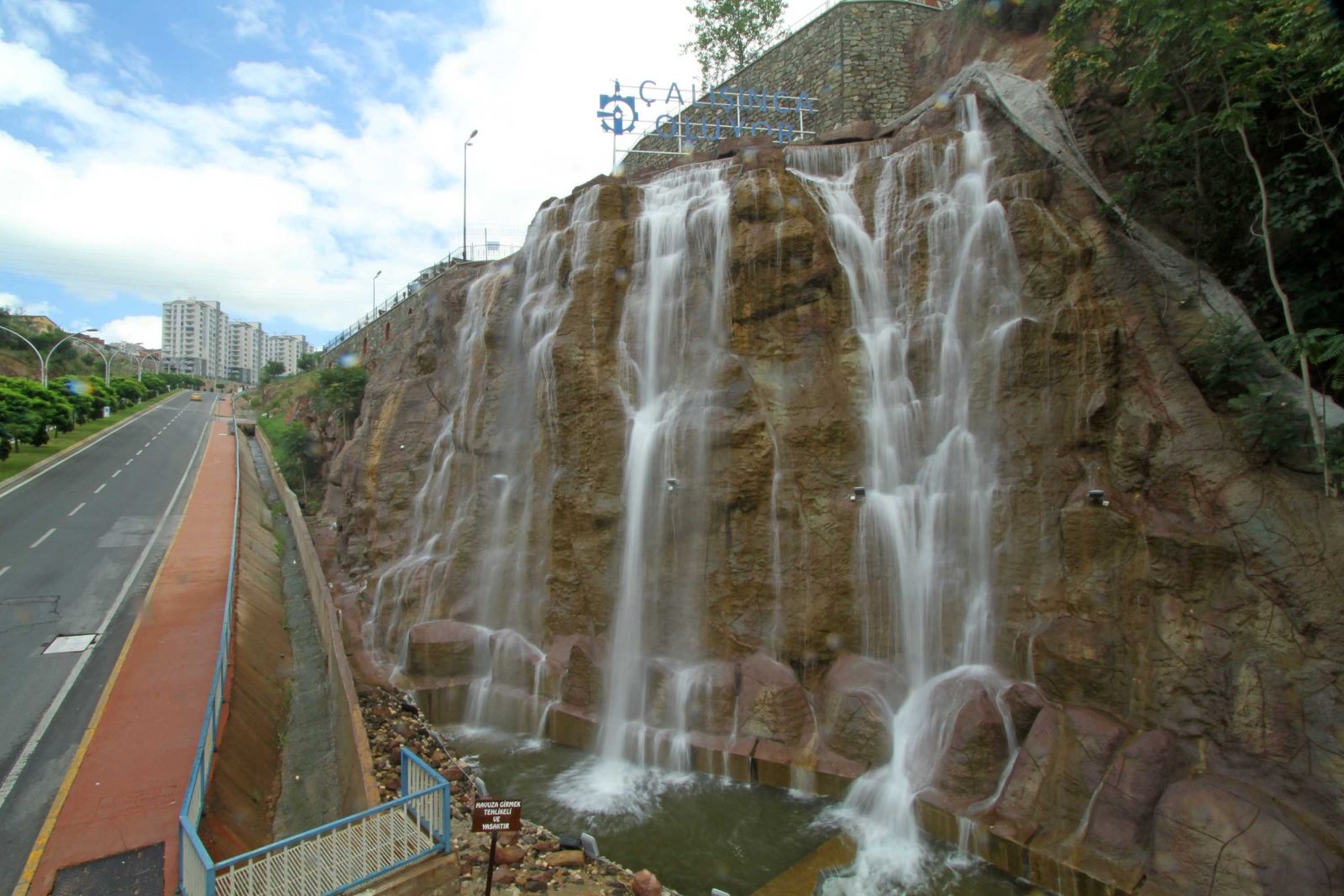 Türkiye'nin en büyük yapay şelalelerini hırsızlar kuruttu