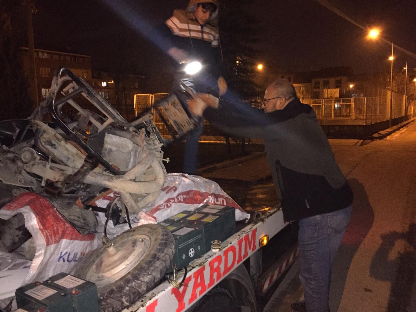 Ev değil sanki tamirhane! Yabancı uyruklu ailenin evinden çıkanlar şok etti