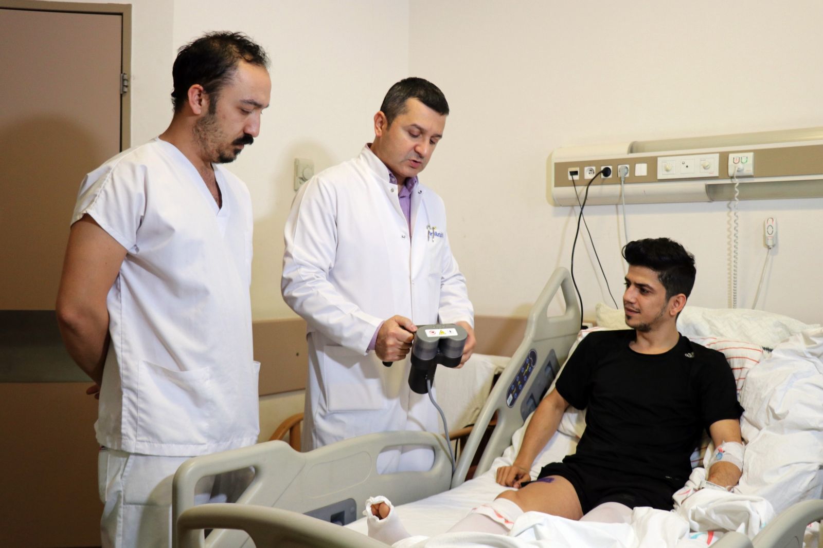 Sakarya’da bir ilke imza atılarak boy uzatma ameliyatı gerçekleştirildi