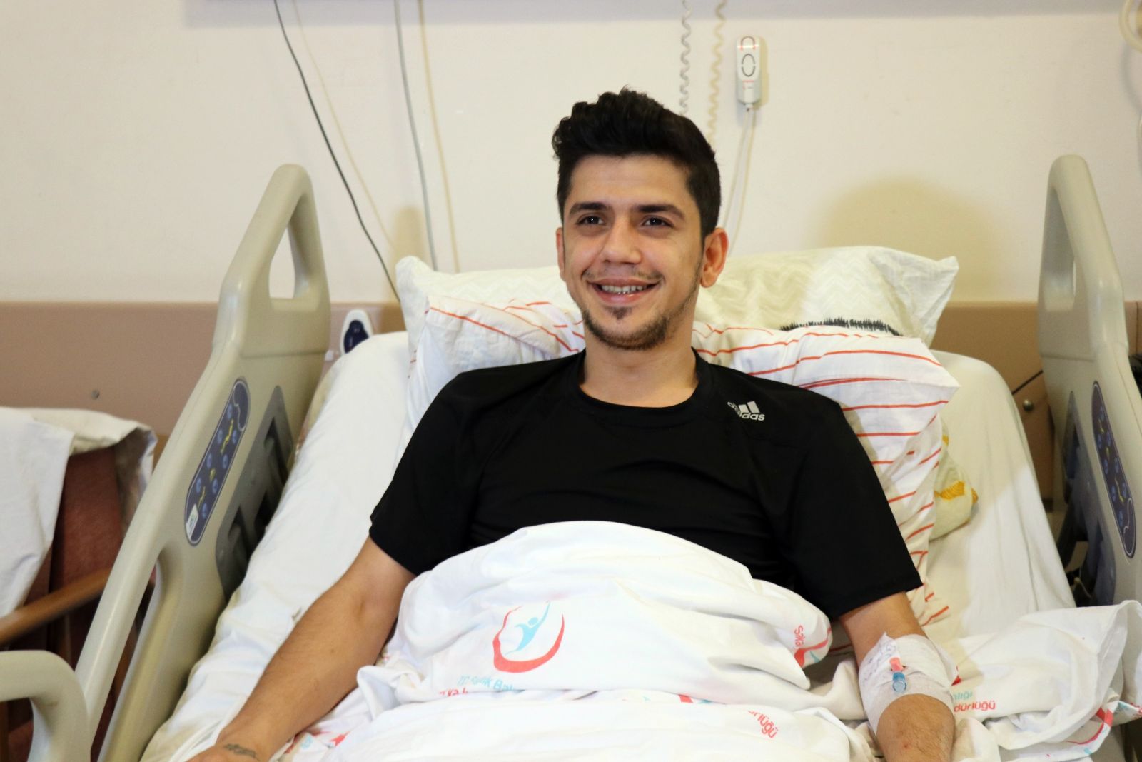 Sakarya’da bir ilke imza atılarak boy uzatma ameliyatı gerçekleştirildi