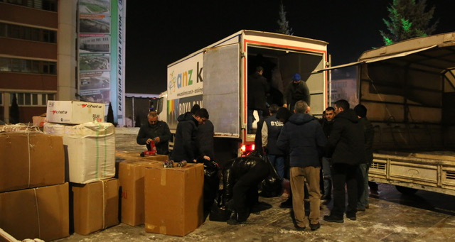 Erzurum'dan deprem bölgesine sevgi seli