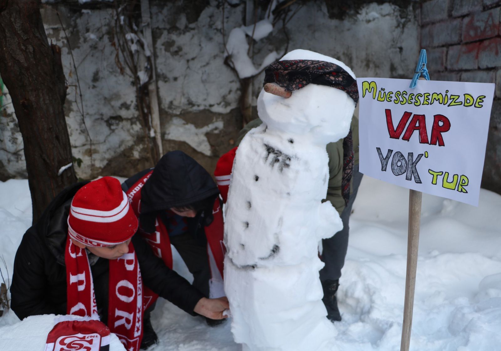 Sivassporlu taraftarlardan ilginç 'VAR' tepkisi