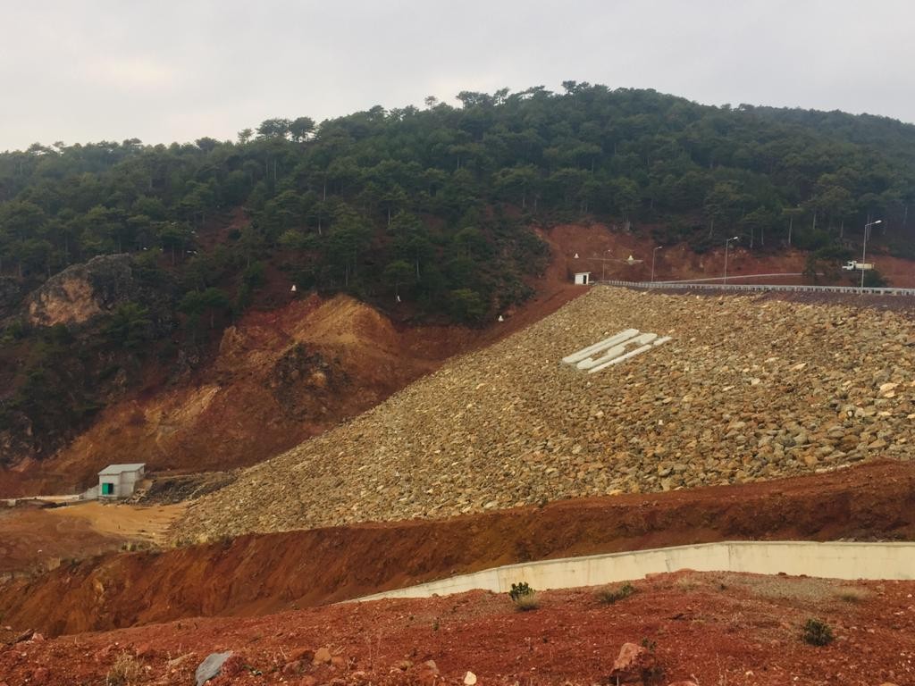 Uşak’ta baraj çatladı, 2 köyde evler boşaltılacak