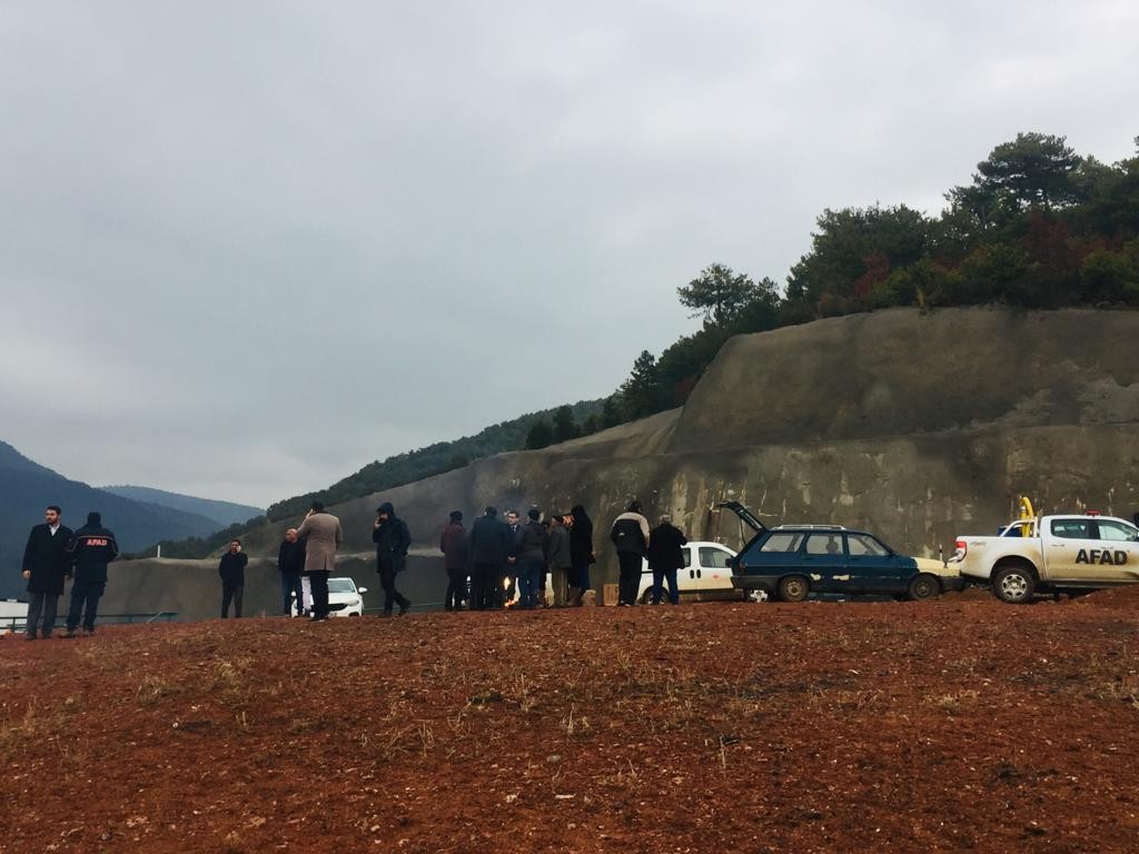 Uşak’ta baraj çatladı, 2 köyde evler boşaltılacak