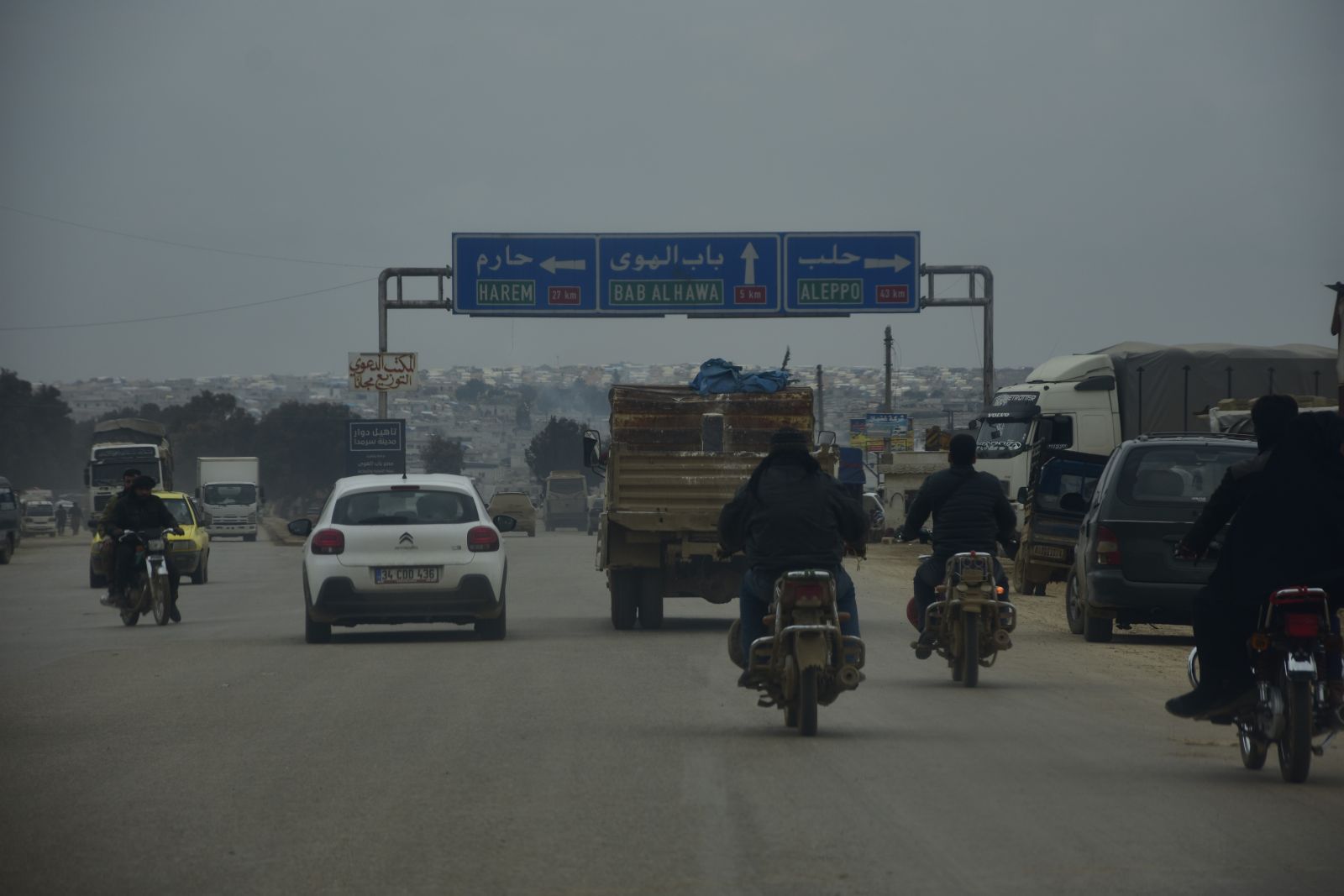 İHA ekibi M4 karayolunu görüntüledi