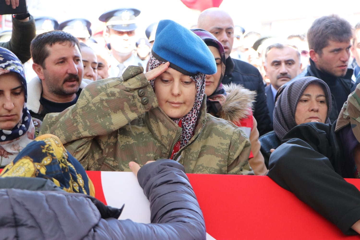 İdlib şehidi Piyade Uzman Onbaşı Ali Taşöz Kayseri'de son yolculuğuna uğurlandı