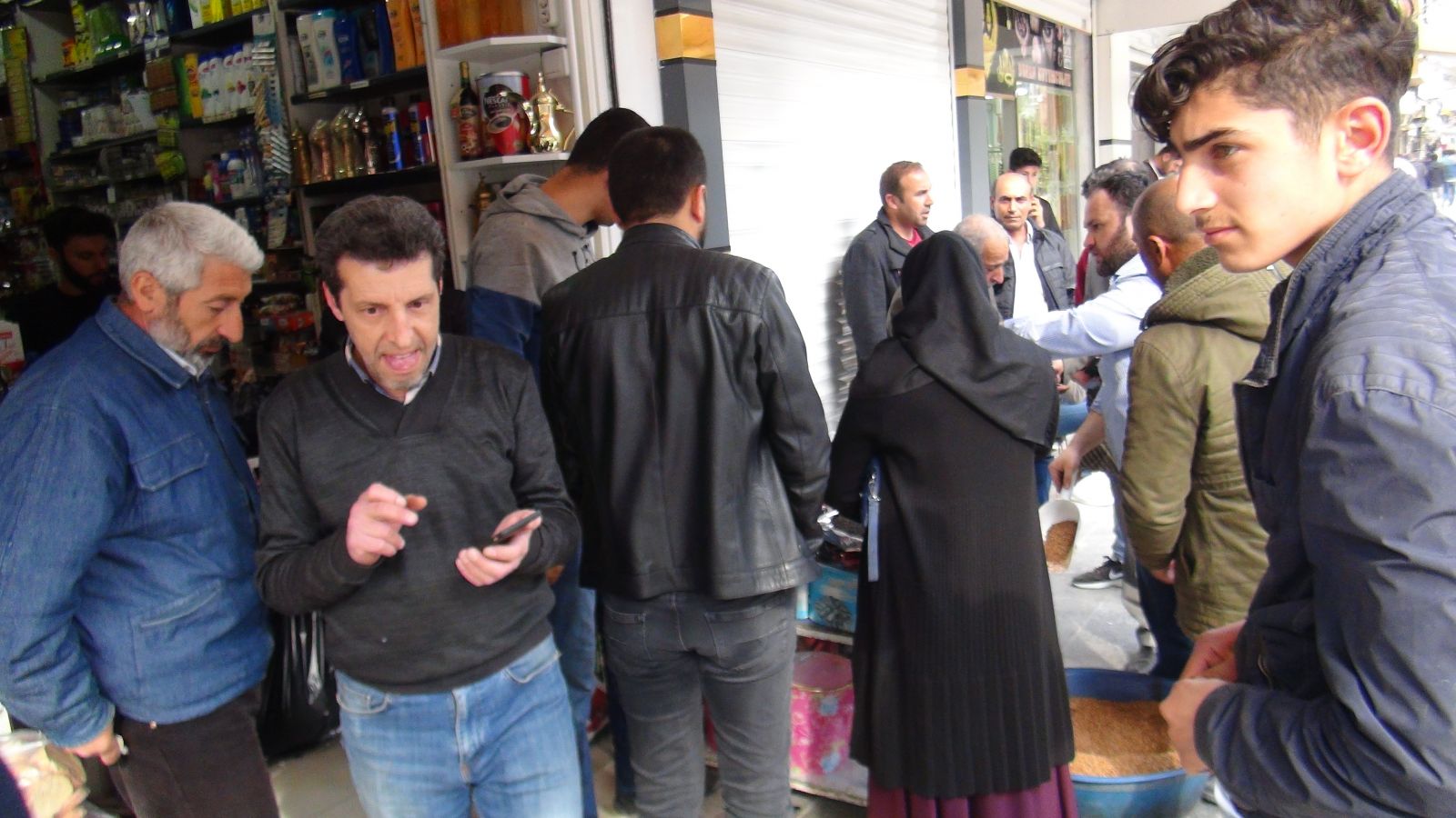 Sumak alabilmek için birbirleri ile yarıştılar