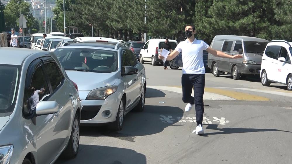 AYT heyecanı: Sınava son anda koşarak yetiştiler