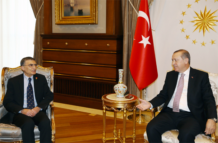 Erdoğan'ın Aziz Hoca'ya özel ricası