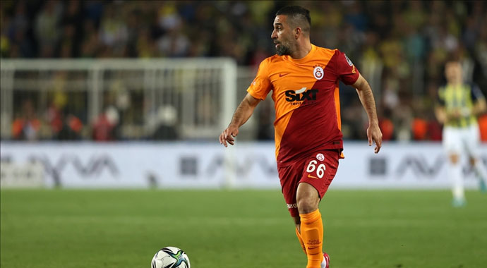 Son dakika: Arda Turan futbolu bıraktı! Galatasaray'ın efsanesinden radikal karar Son dakika: Arda Turan futbolu bıraktı! Galatasaray'ın efsanesinden radikal karar