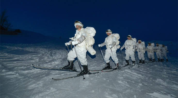 Eksi 20'de vatan savunması