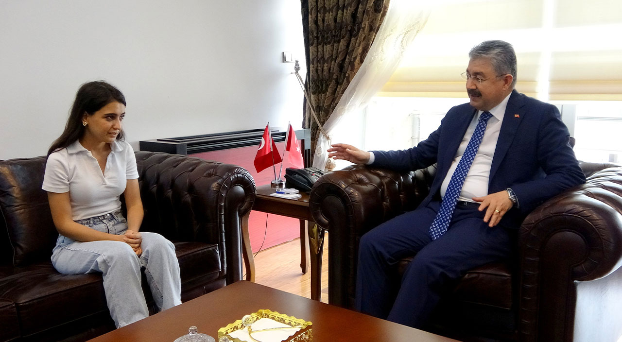 Polise verdiği cevapla Türkiye'yi duygulandırmıştı... Ayşe'nin acı hikayesi ortaya çıktı Polise verdiği cevapla Türkiye'yi duygulandırmıştı... Ayşe'nin acı hikayesi ortaya çıktı