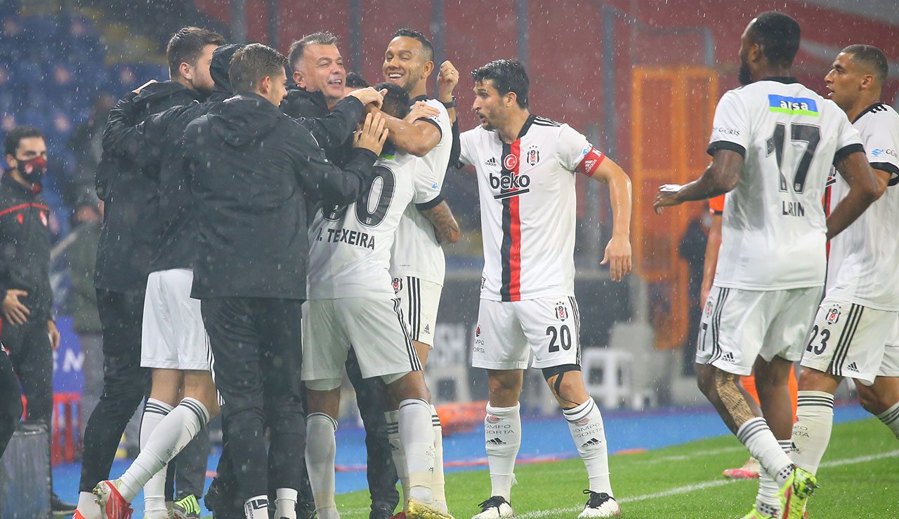 Başakşehir, Beşiktaş'ı 3-2 mağlup etti