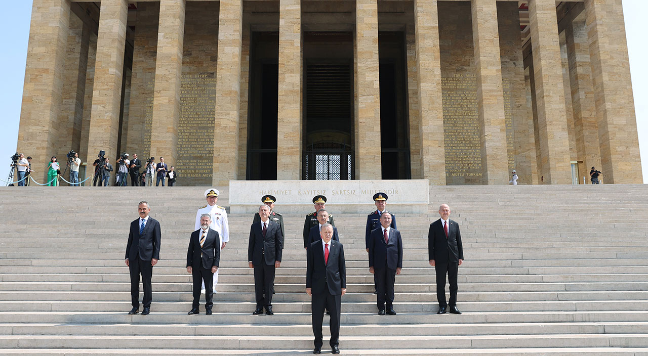 YAŞ kararları açıklandı: Genelkurmay Başkanının görev süresi uzadı