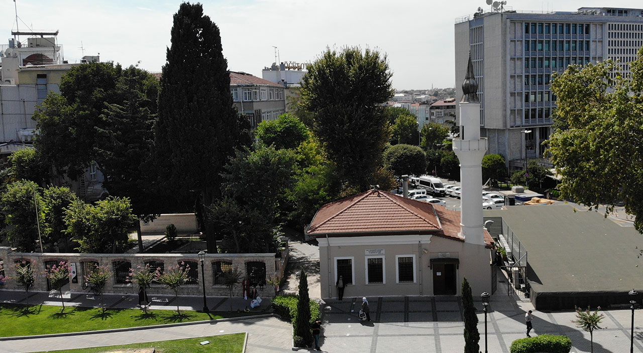 İstanbul'un en uzun isimli camisi! Tam sekiz kelimeden oluşuyor