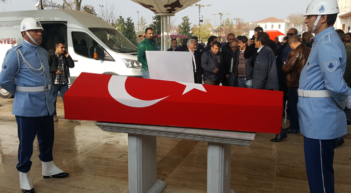 Başbakan Yıldırım, Naim Süleymanoğlu'nun cenazesine katıldı