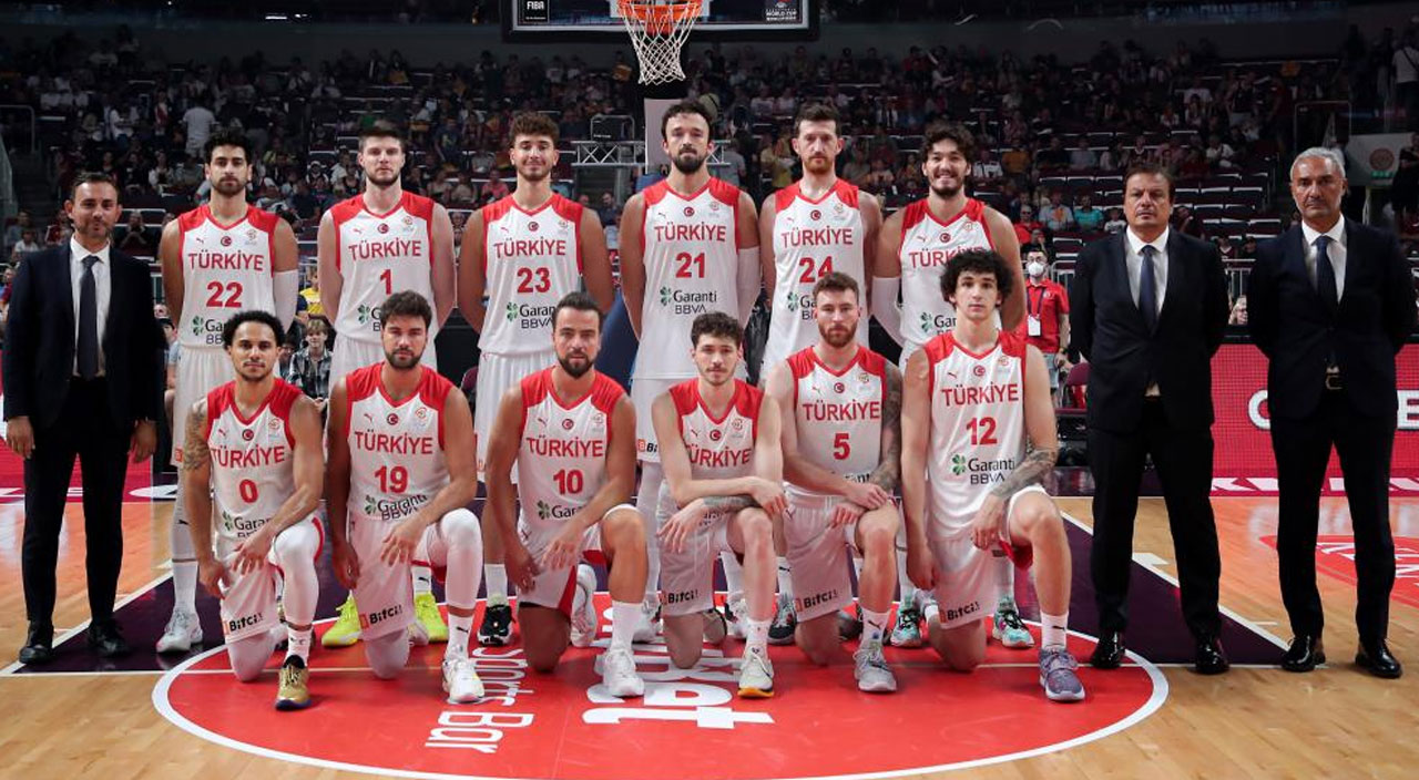 A Milli Erkek Basketbol Takımı Letonya'da farklı mağlup! FIBA 2023 Dünya Kupası Avrupa Elemeleri A Milli Erkek Basketbol Takımı Letonya'da farklı mağlup! FIBA 2023 Dünya Kupası Avrupa Elemeleri