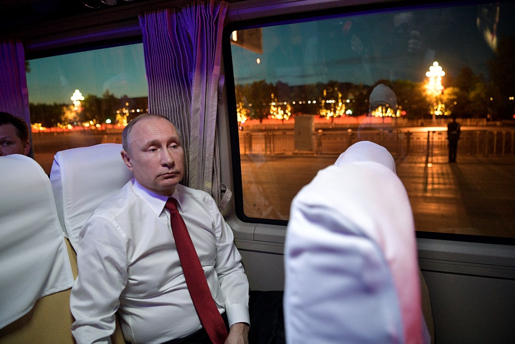 Putin programa böyle gitti