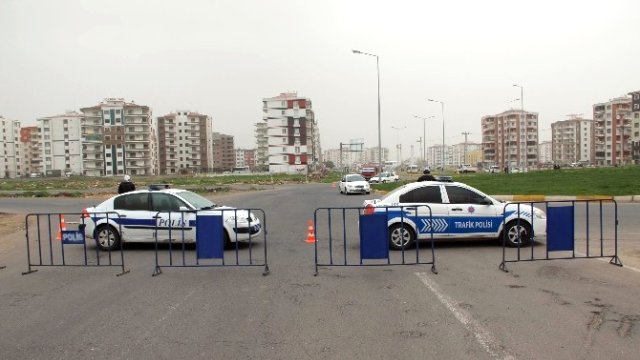 Diyarbakır polisi Nevruz teyakkuzuna geçti Diyarbakır polisi Nevruz teyakkuzuna geçti