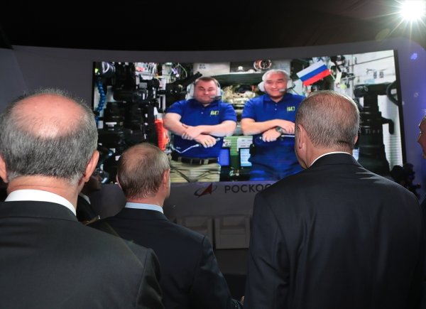 Putin'den Cumhurbaşkanı Erdoğan'a dondurma ikramı