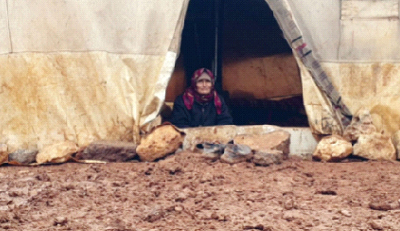 Suriyeliler yeni yılda 'bombasız' hayat kurmak istiyorlar