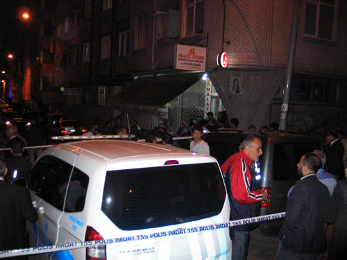 Bahçelievler'de dernek binasına bombalı saldırı! 1 yaralı