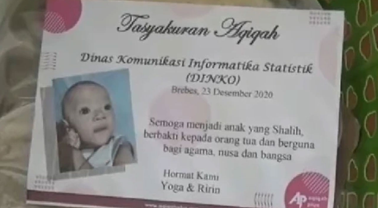 Görenler gözlerine inanamadı: Endonezyalı adam çocuğuna çalıştığı kurumun adını verdi