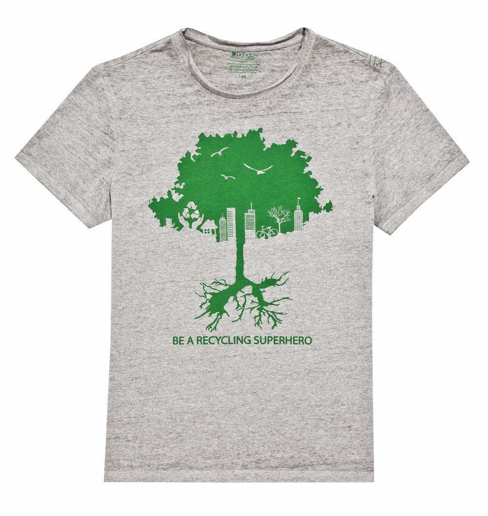 DeFacto pet şişeleri tişörte dönüştürüyor