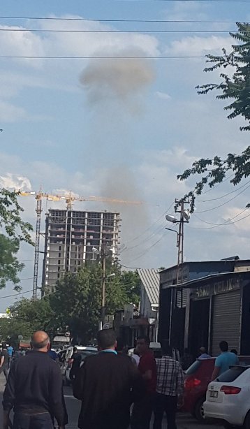 Diyarbakır'da Polise bombalı saldırı: 3 kişi öldü, 12'si polis 45 kişi yaralandı