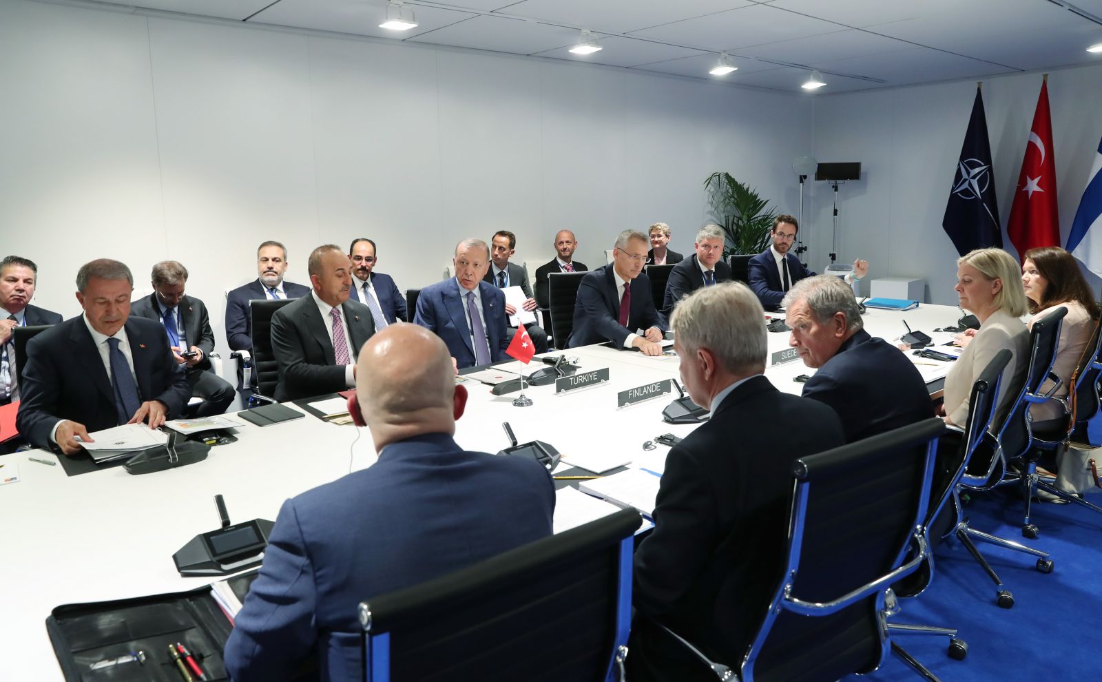 Türkiye, Madrid'de istediğini aldı! İsveç ve Finlandiya şartları onayladı