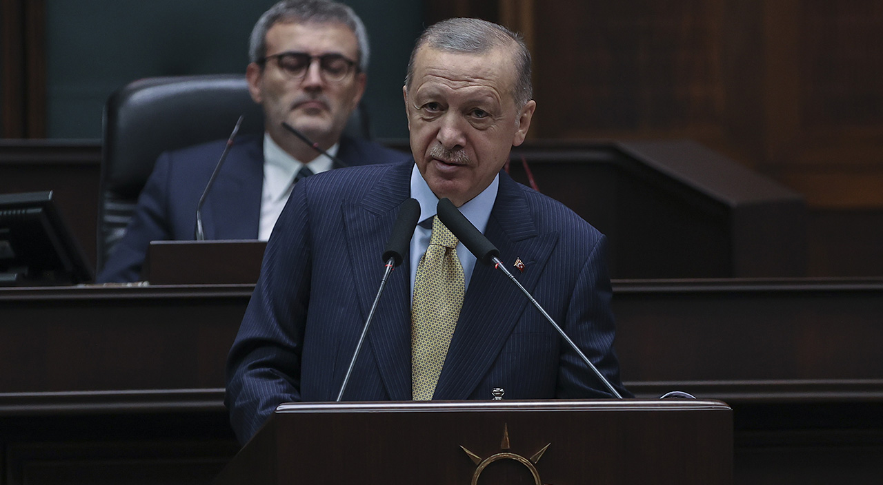 Cumhurbaşkanı Erdoğan: CHP, Kandil'e selam çakıyor Cumhurbaşkanı Erdoğan: CHP, Kandil'e selam çakıyor