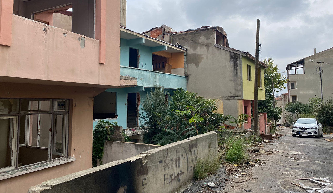 Fikirtepe'de çalışma başladı: Yıkım 2 ayda, inşaat 2 yılda bitecek Fikirtepe'de çalışma başladı: Yıkım 2 ayda, inşaat 2 yılda bitecek