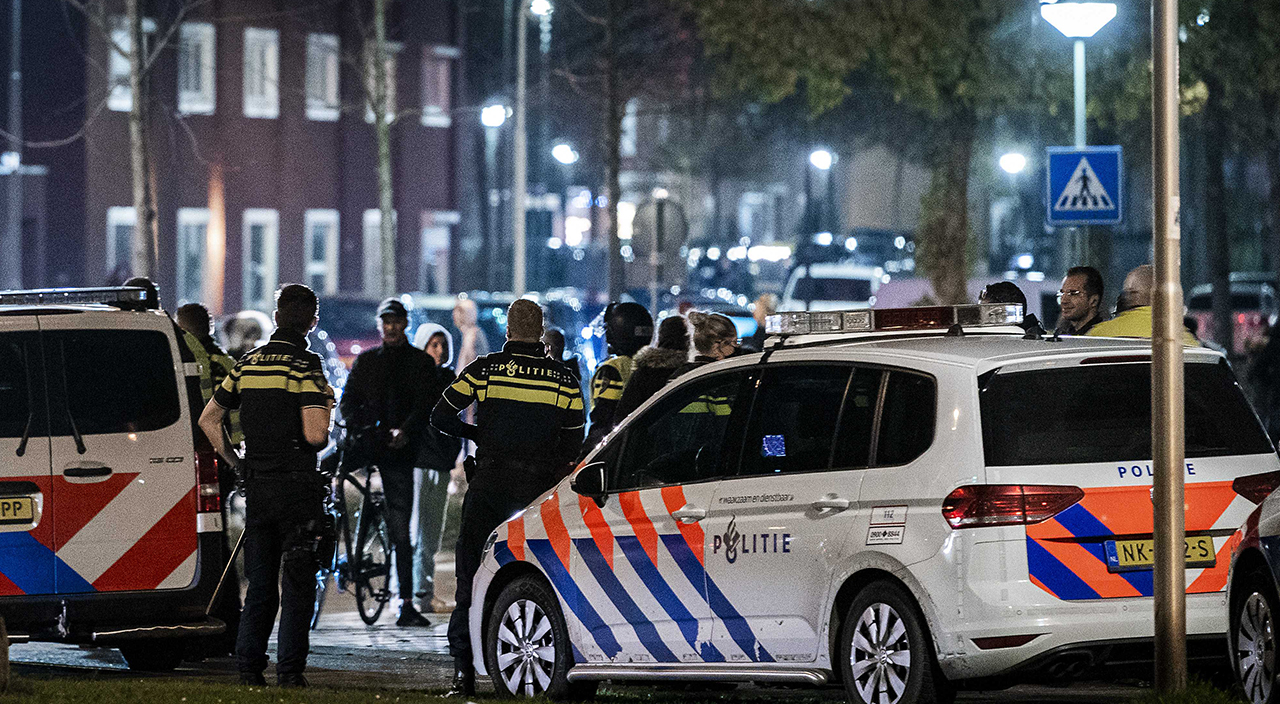 Hollanda’da Covid protestosu: 40 gözaltı Hollanda’da Covid protestosu: 40 gözaltı