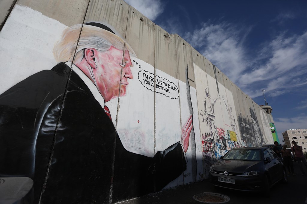 Grafiti sanatçılarının uğrak yeri: Ayrım Duvarı