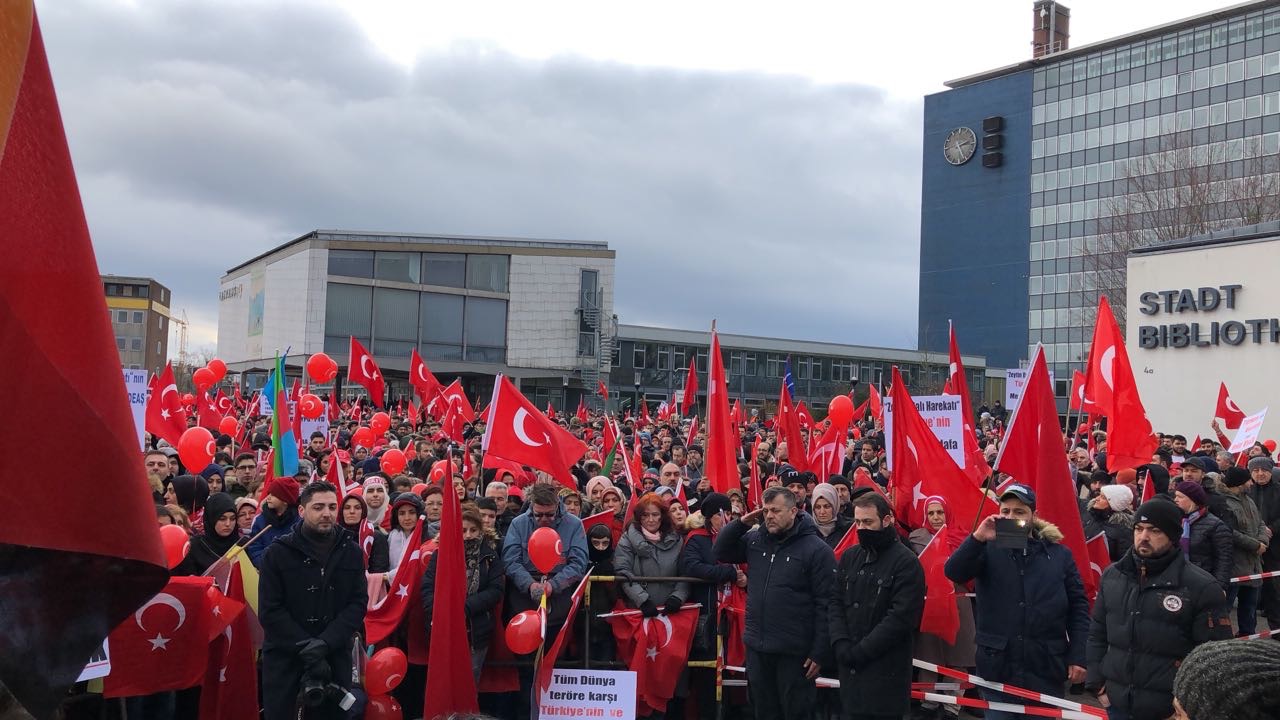 Almanya'da 'Birlik, Beraberlik ve Kardeşlik Mitingi' düzenlendi