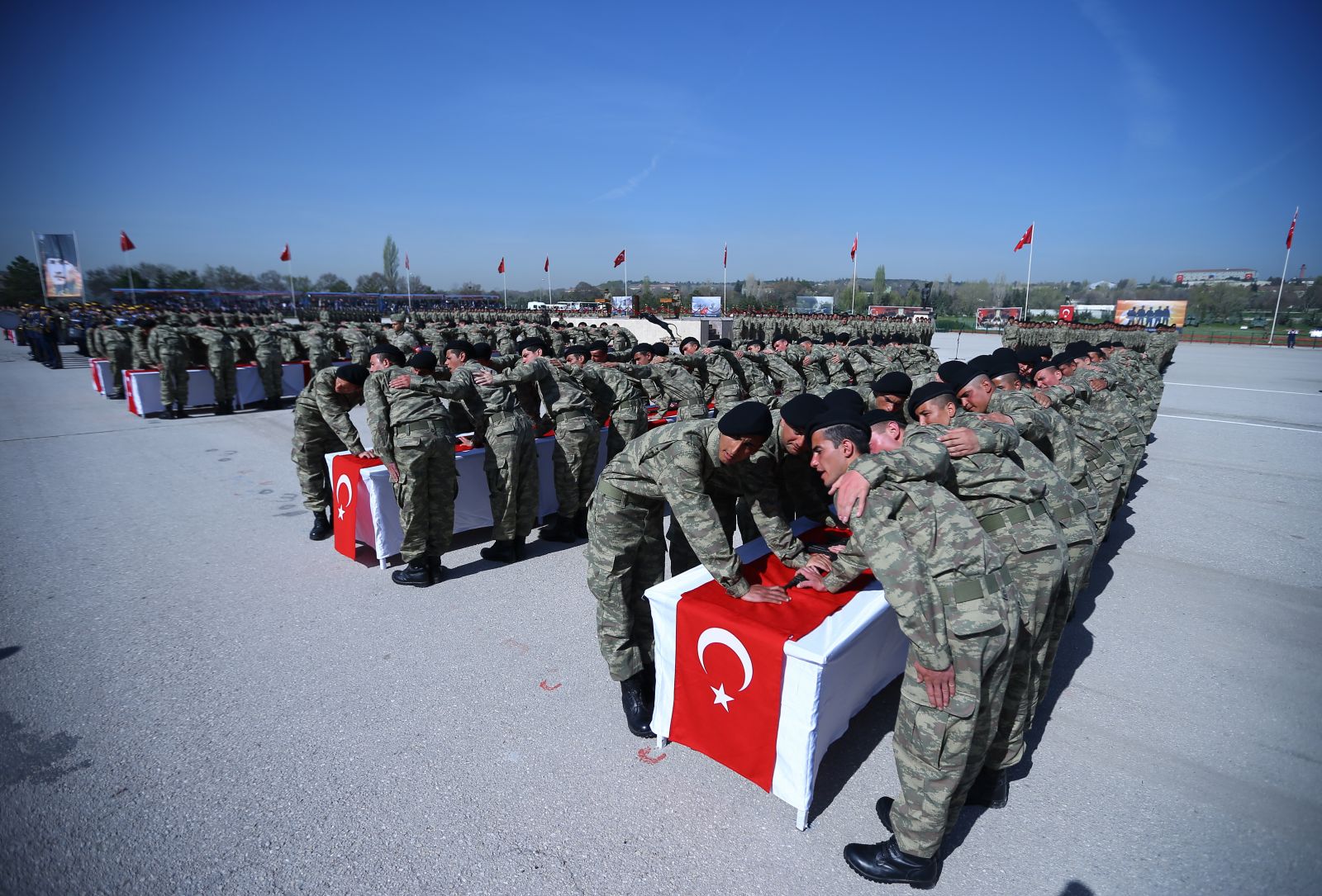 Zırhlı Birliklerde yemin töreni