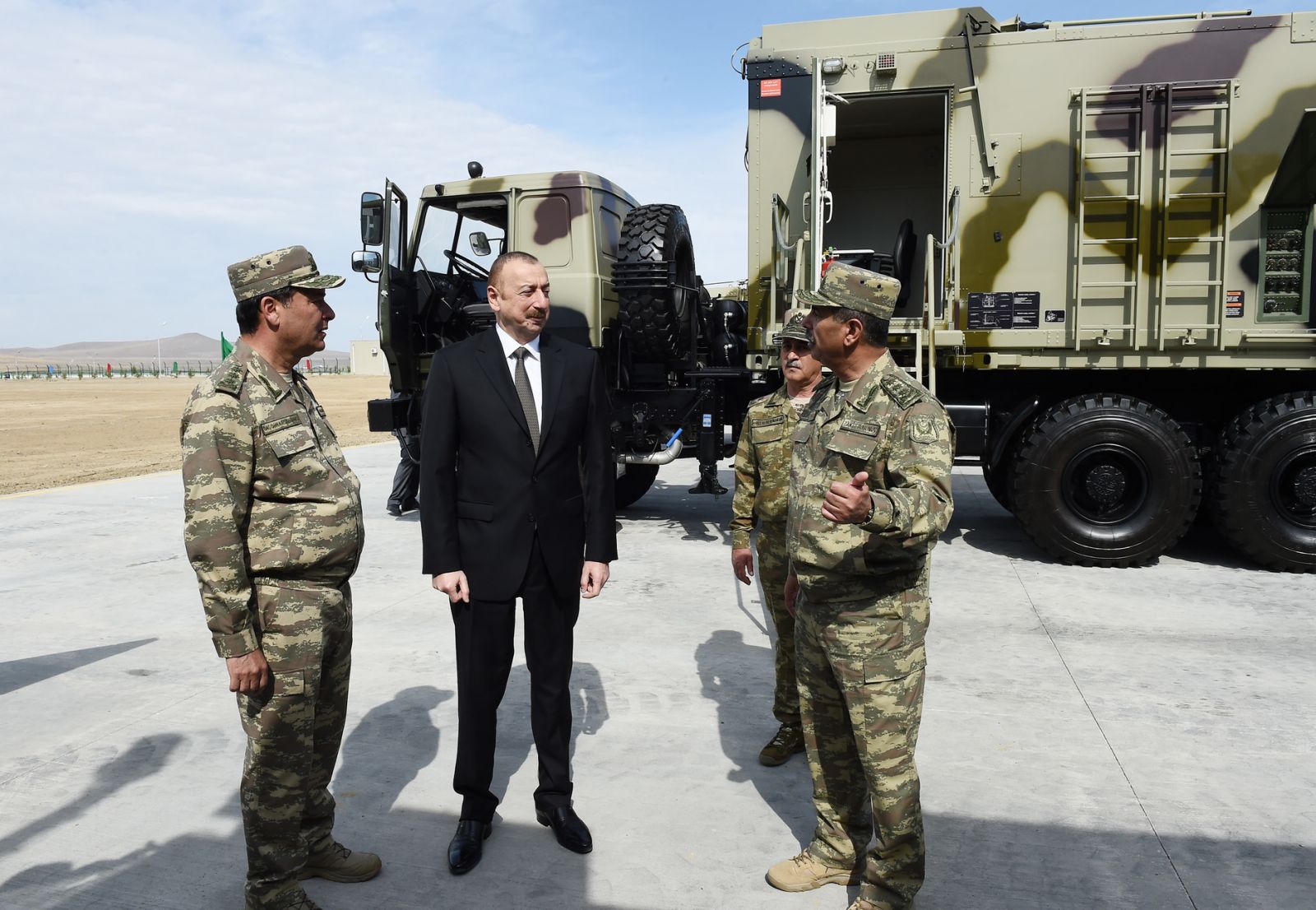 Azerbaycan'da uzun menzilli füzeler için yeni kışla