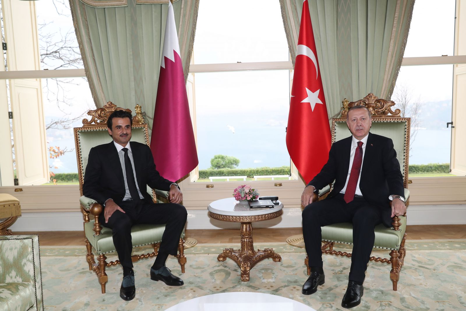 Cumhurbaşkanı Erdoğan, Katar Emiri ile bir araya geldi Cumhurbaşkanı Erdoğan, Katar Emiri ile bir araya geldi