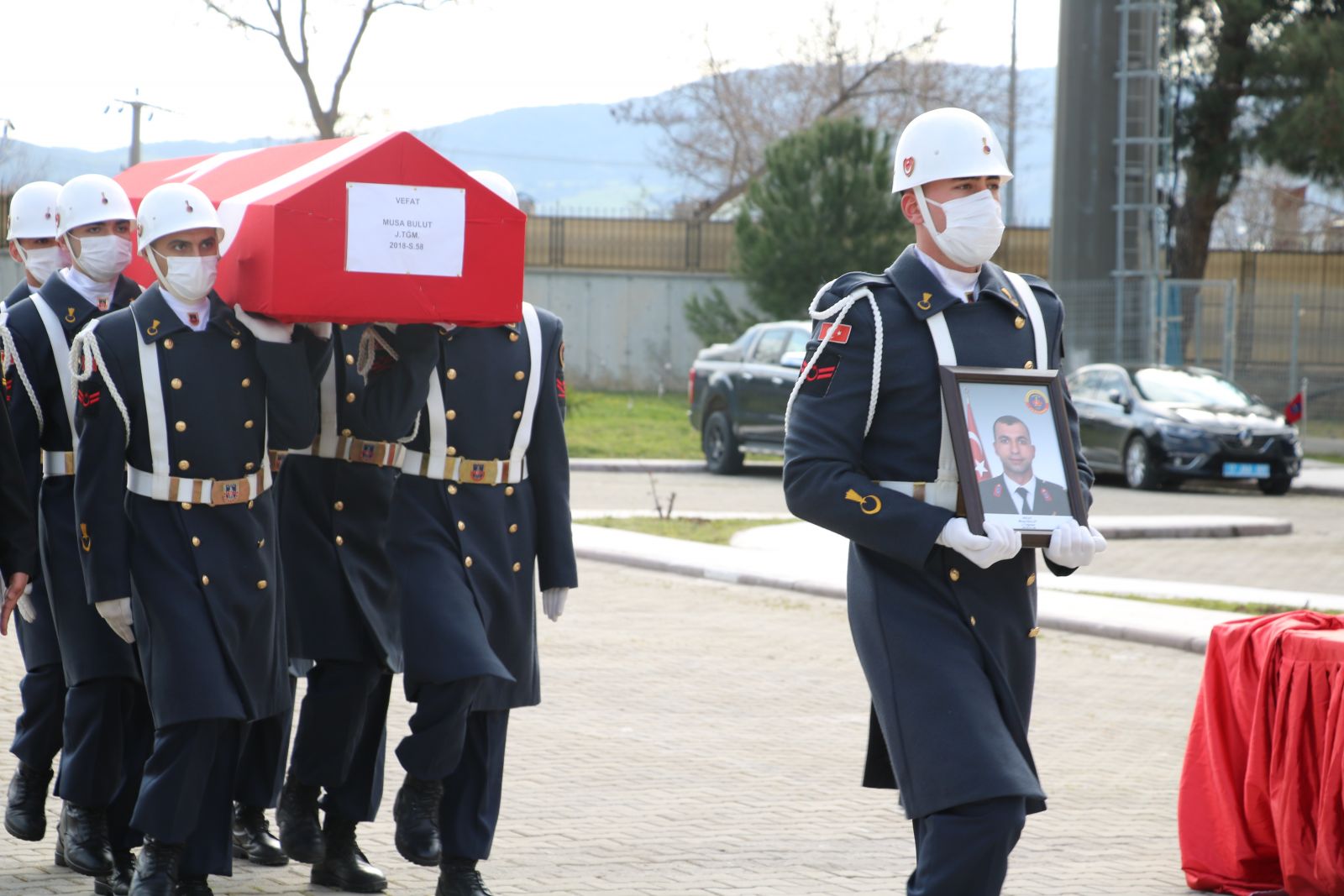 Gökçeada'da kayıp İlçe Jandarma Komutanı Bulut'un cansız bedenine ulaşıldı