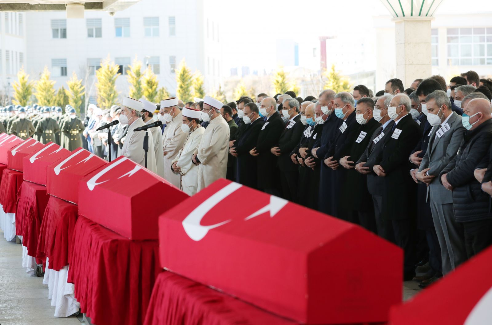 Kahramanlar uğurlandı